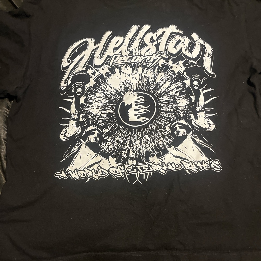 Hellstar Tshirt good condition